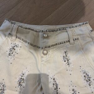 West 36th New York - Embellished Cream Jeans with Pearl Buttons